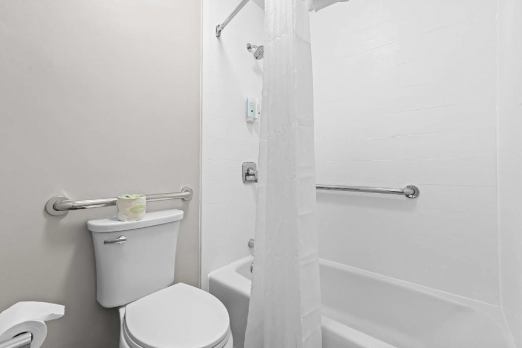 Quality Inn & Suites Ocala I-75 13/33