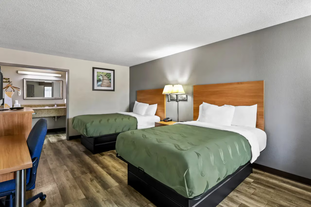 Quality Inn Bowling Green South 8/21