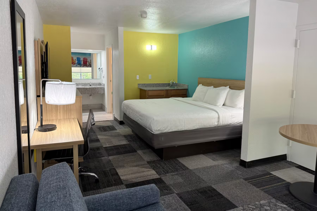 Days Inn by Wyndham Eglin AFB 12/20