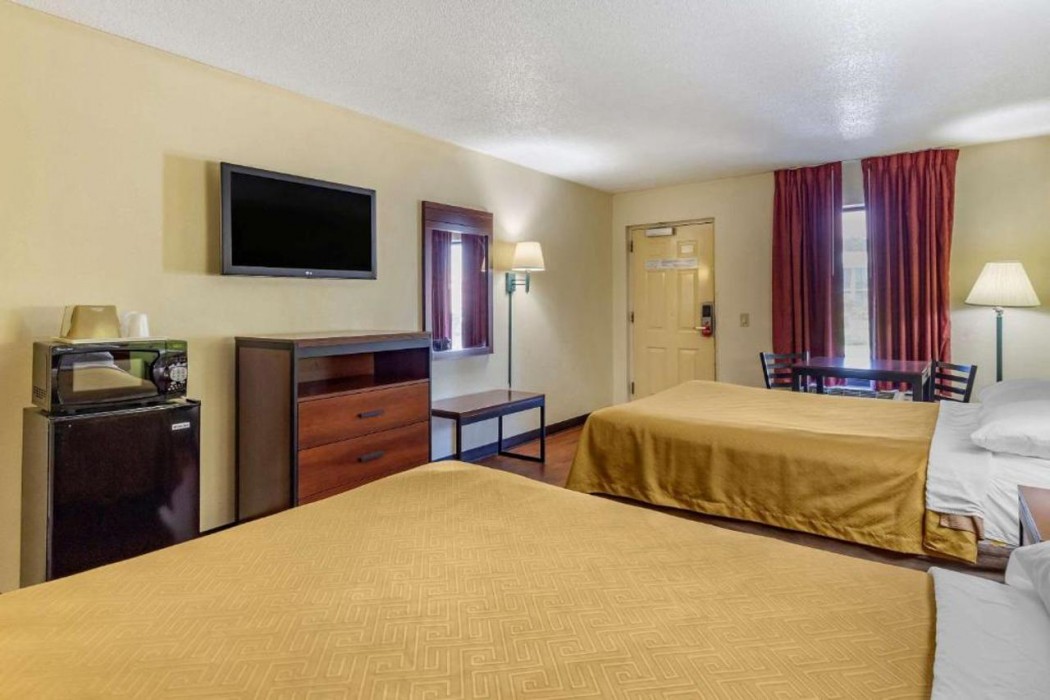 Econo Lodge Fayetteville, NC 6/31