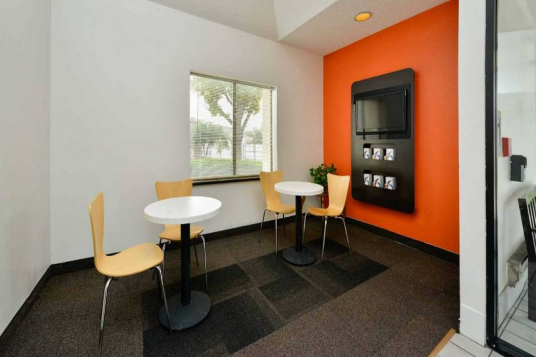 Motel6 Plano, TX - West - Frisco 19/25
