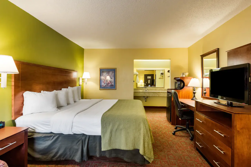 Quality Inn Blytheville, Ar 8/21