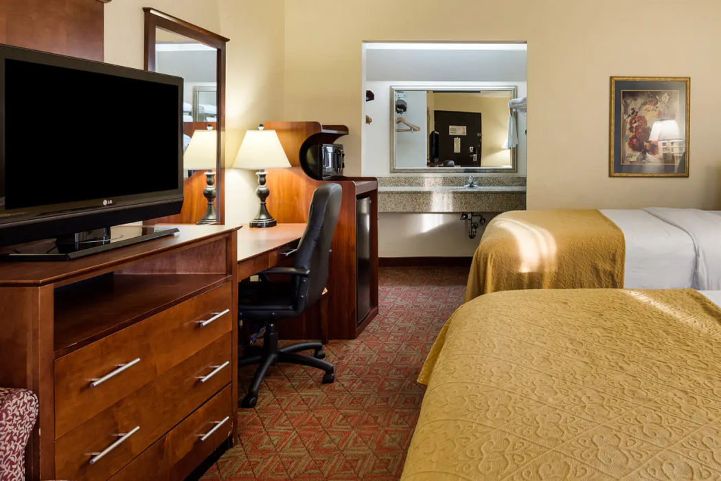 Quality Inn Blytheville, Ar 12/21