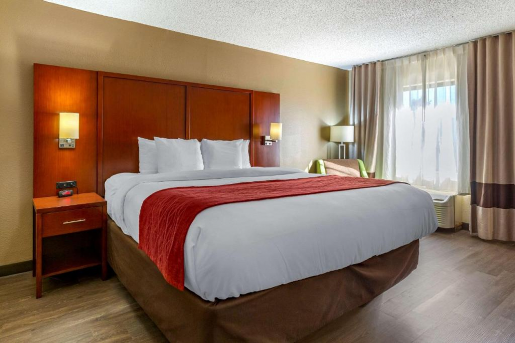 Comfort Inn Fort Mill Amusement Park at Carowinds Blvd 4/13