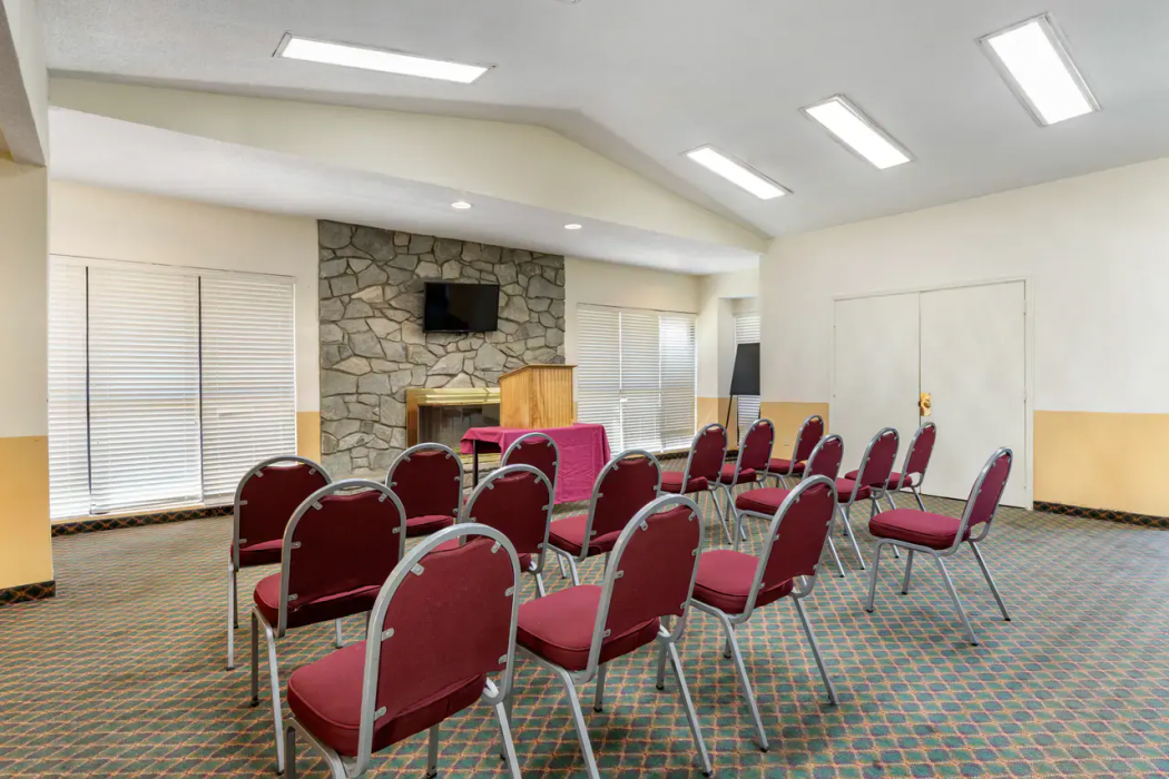 Econo Lodge Florence - Darlington 12/20