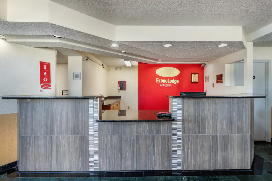 Econo Lodge Florence - Darlington photo2