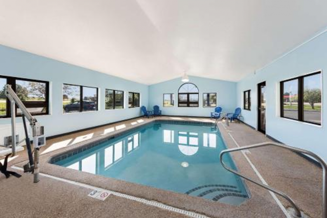 Quality Inn Upper Sandusky OH 18/29
