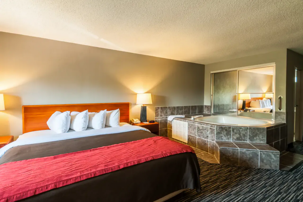 Quality Inn Solomons - Beacon Marina 13/25