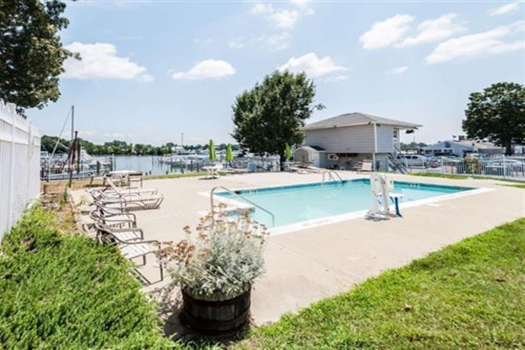 Quality Inn Solomons - Beacon Marina 15/25