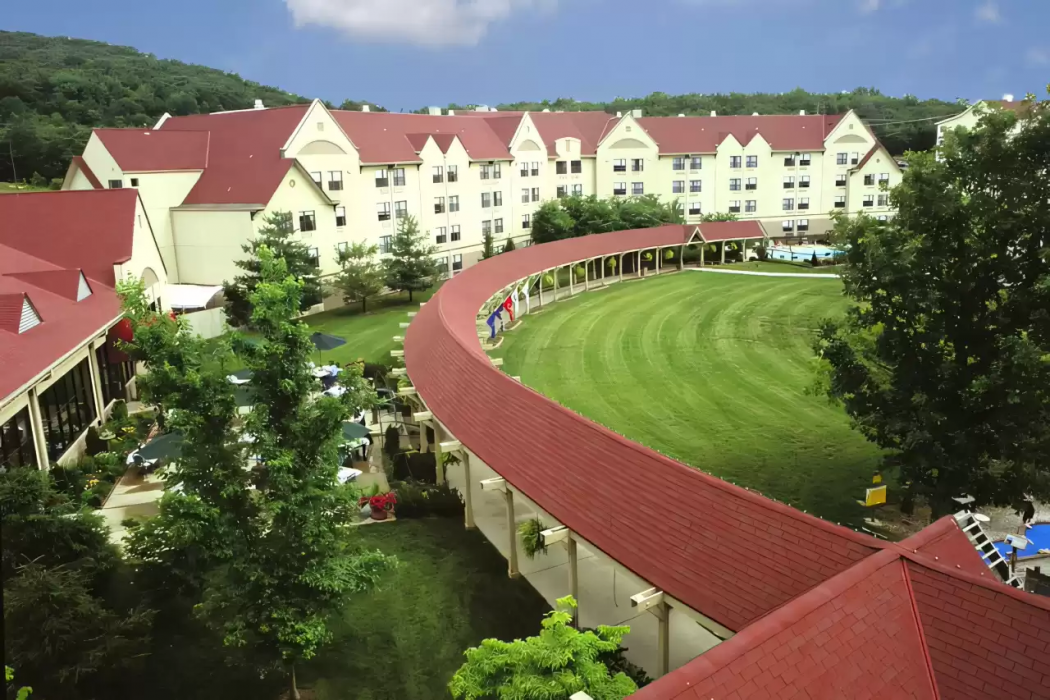 The Branson Hillside Hotel 5/21