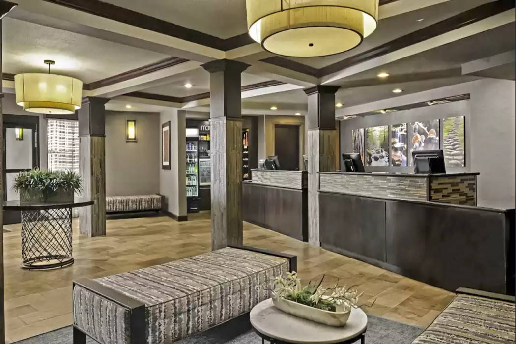 The Branson Hillside Hotel 6/21