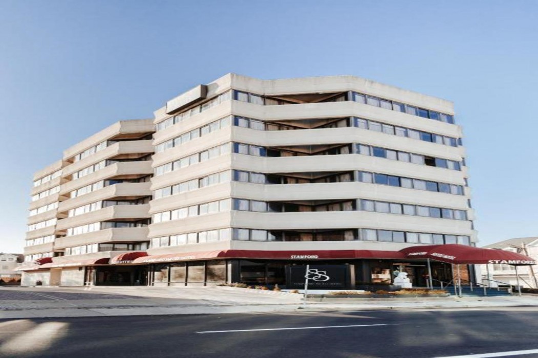 Stamford Suites Hotel 1/43