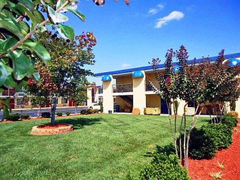 Regency Inn 1/49