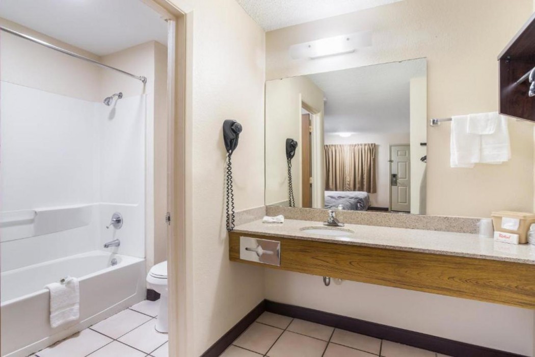 Red Roof Inn Albuquerque - Midtown 35/59