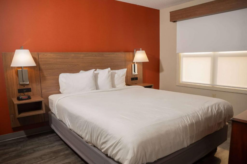Hawthorn Suites by Wyndham Erie 4/34
