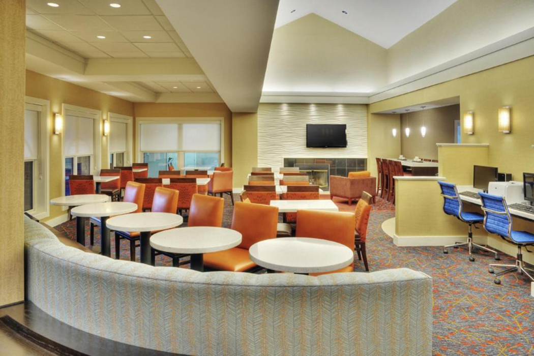 Hawthorn Suites by Wyndham Erie 14/34