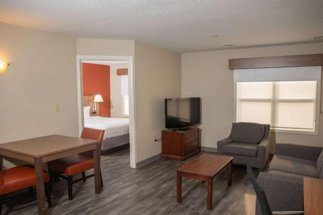 Hawthorn Suites by Wyndham Erie 3/34