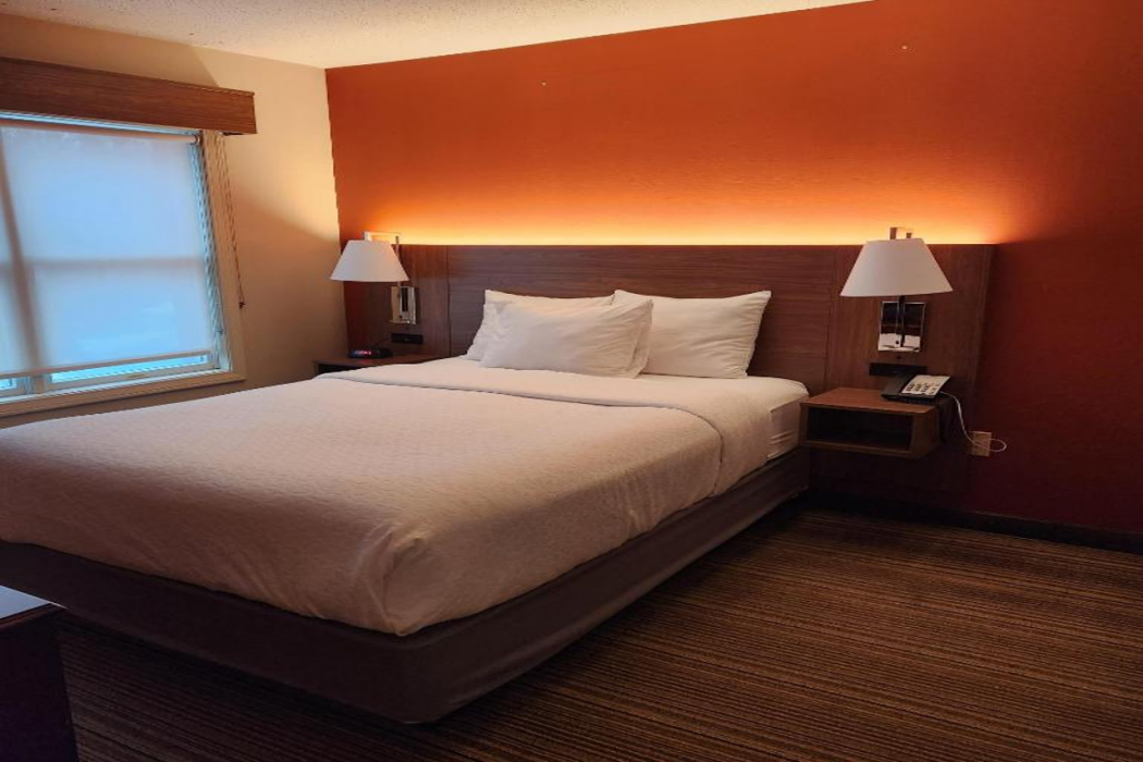 Hawthorn Suites by Wyndham Erie 7/34
