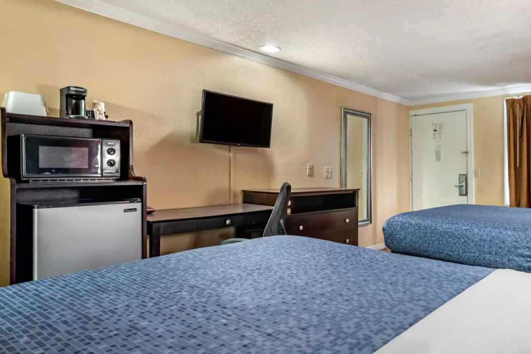 Econo Lodge Oxford near Choccolocco Park 17/37