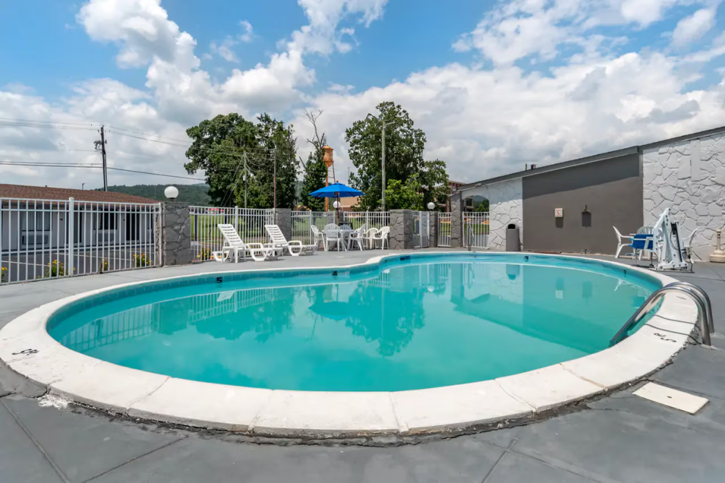 Econo Lodge Oxford near Choccolocco Park 21/37