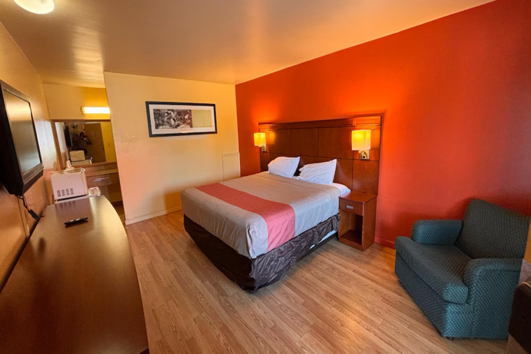 Sunrise Inn By OYO Newport News US-60 21/53