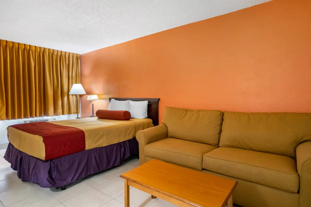 Econo Lodge Fort Myers Cape Coral 13/16