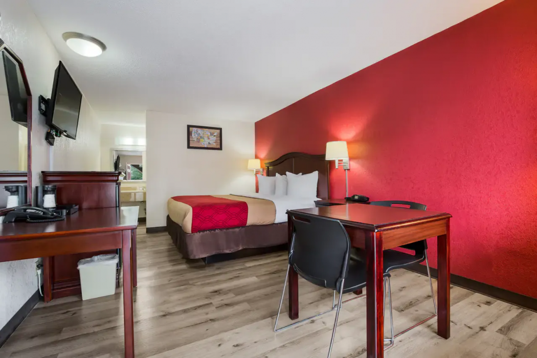 Econo Lodge Williamsburg Historic Area 13/37