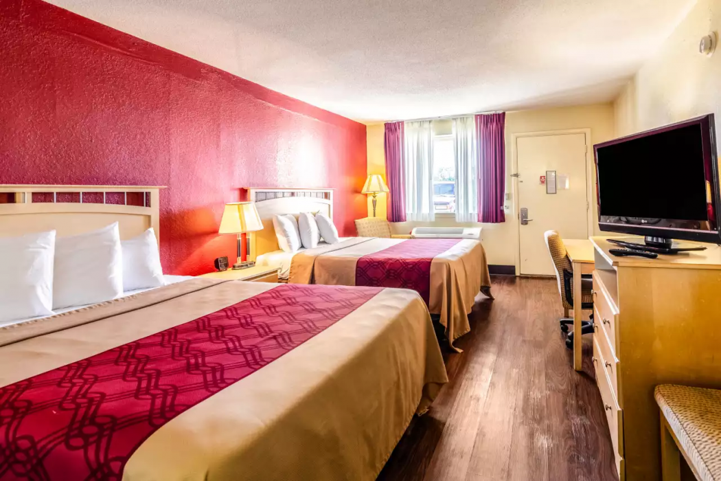 Econo Lodge Christiansburg-Blacksburg I-81 10/18