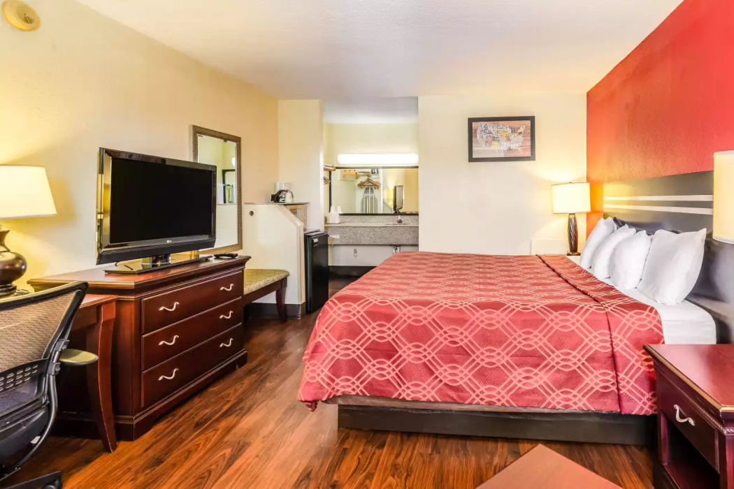 Econo Lodge Christiansburg-Blacksburg I-81 9/18