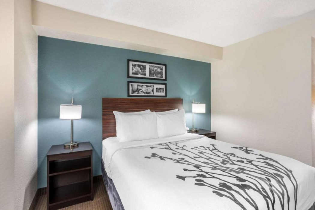 Sleep Inn State College near Penn State 8/26