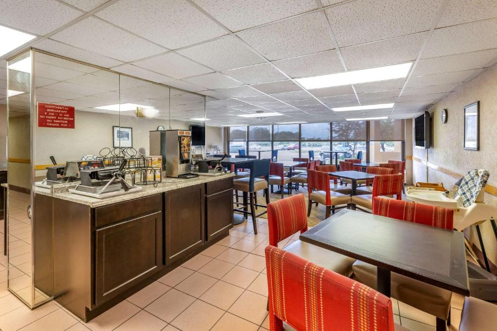 Comfort Inn Alliance 9/21