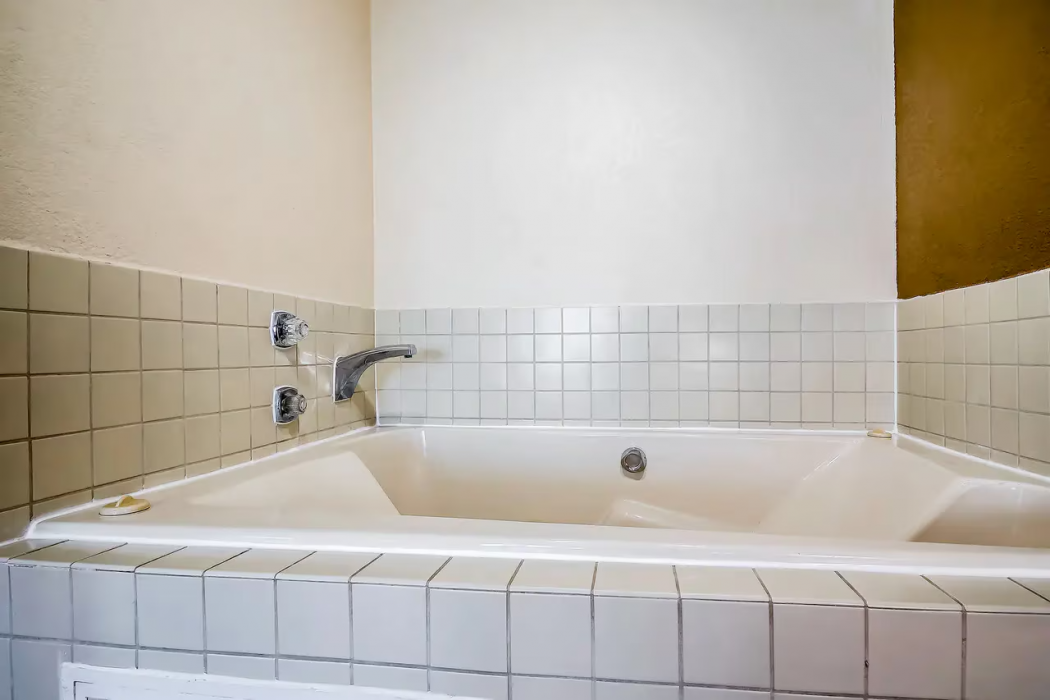 Quality Inn Coralville - Iowa River Landing 14/25