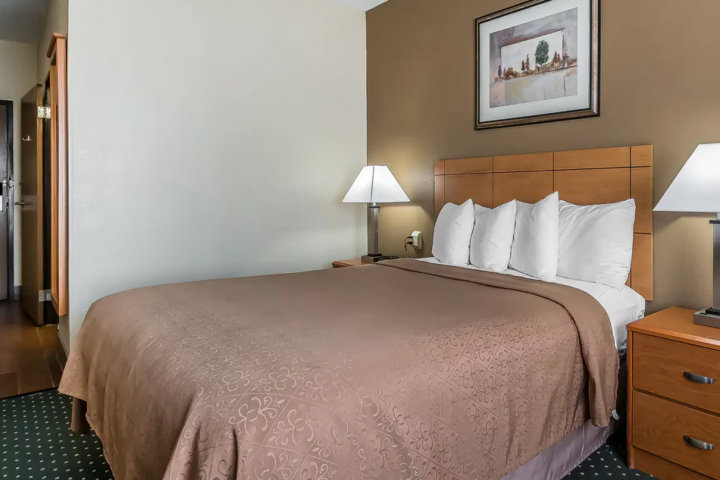Quality Inn Coralville - Iowa River Landing 12/25