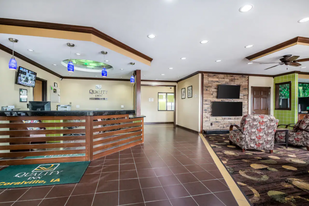 Quality Inn Coralville - Iowa River Landing 6/25
