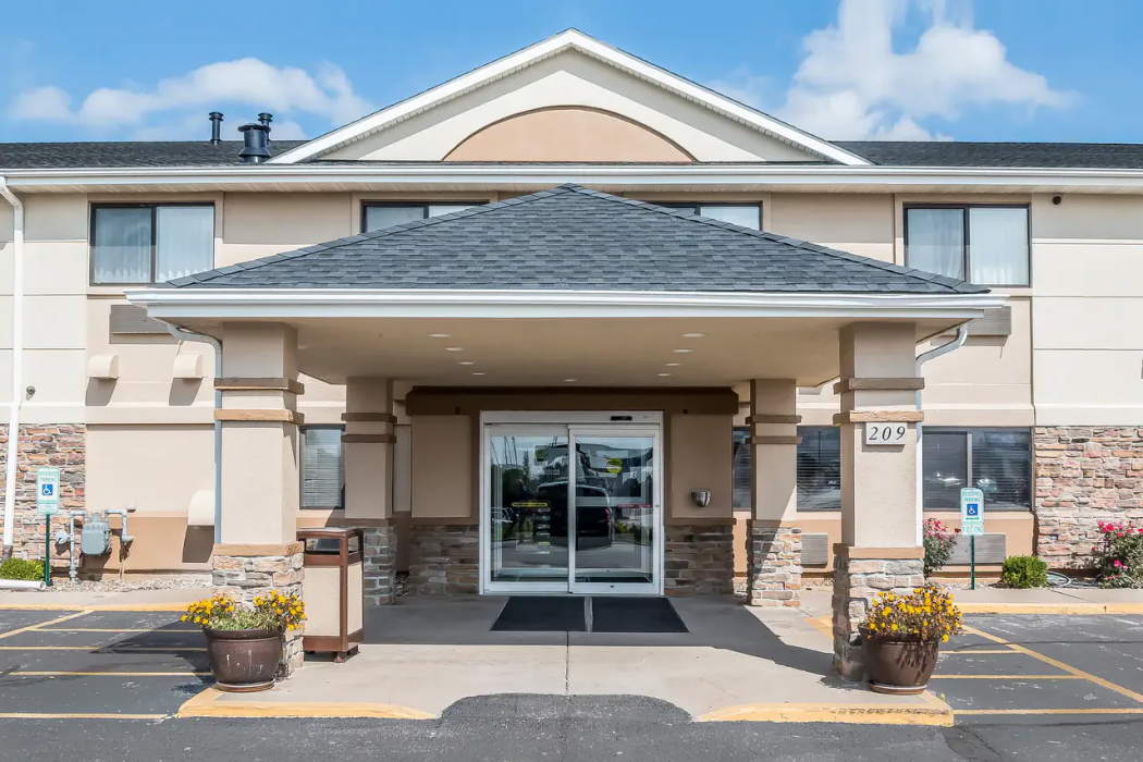 Quality Inn Coralville - Iowa River Landing 2/25