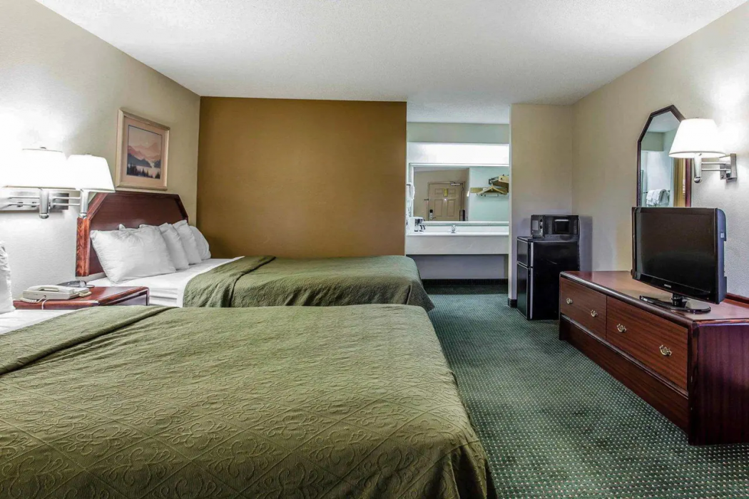 Quality Inn & Suites Stockbridge Atlanta South I-75 17/33