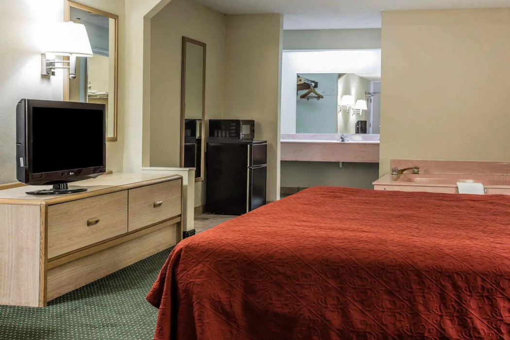 Quality Inn & Suites Stockbridge Atlanta South I-75 14/33