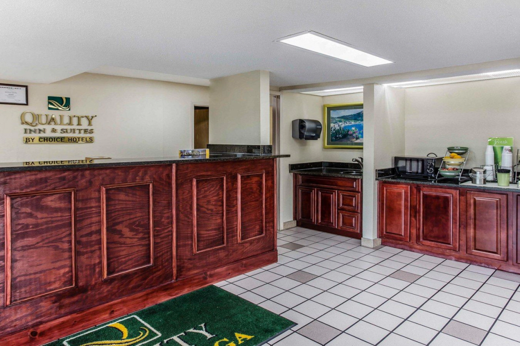 Quality Inn & Suites Stockbridge Atlanta South I-75 7/33