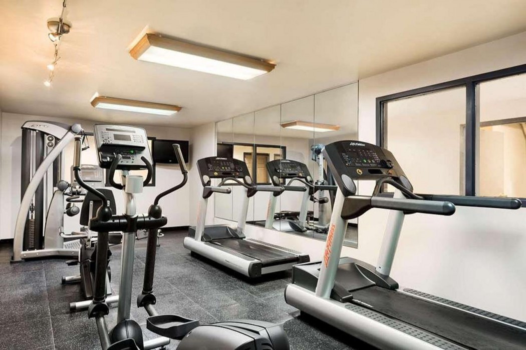 Country Inn and Suites By Radisson Minneapolis West, MN 9/22