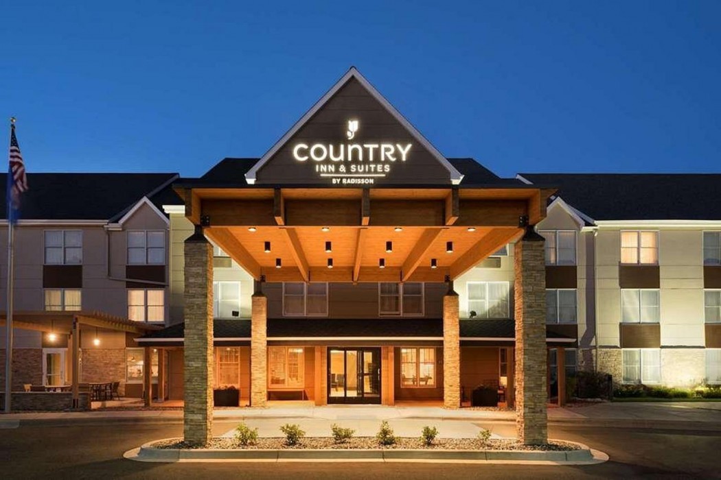 Country Inn and Suites By Radisson Minneapolis West, MN 1/22