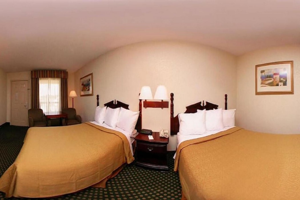 Econo Lodge Inn & Suites Philadelphia MS 20/80