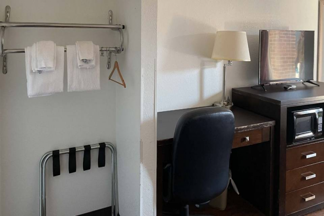 Motel6 Fancy Gap, VA 7/11
