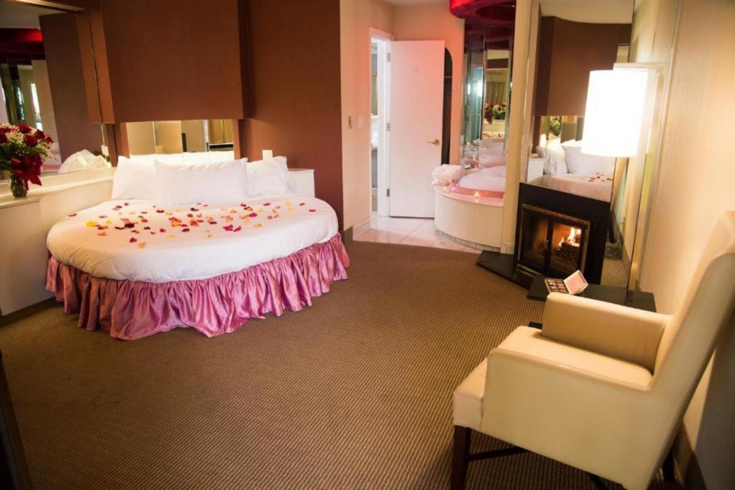Pocono Palace Resort 11/44