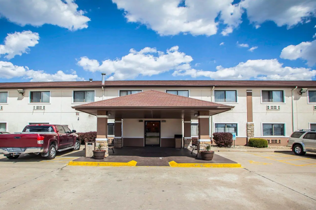 Quality Inn Forsyth - Decatur 2/20