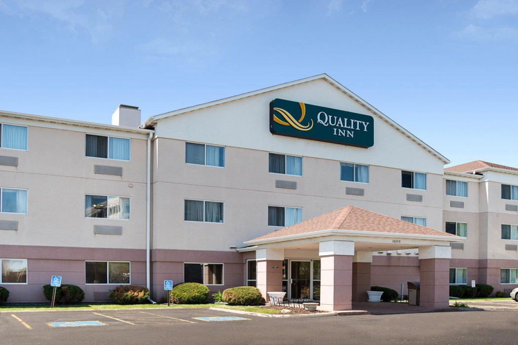 Quality Inn Brooklyn Center 3/22
