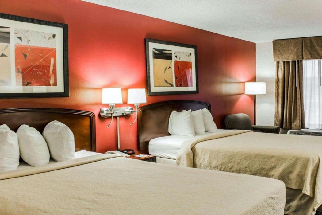 Quality Inn Roanoke Rapids 10/25