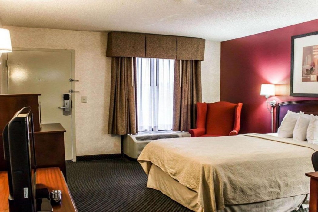 Quality Inn Roanoke Rapids 16/25