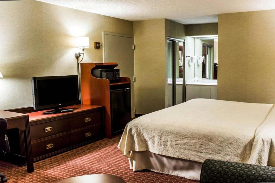 Quality Inn Roanoke Rapids 6/25