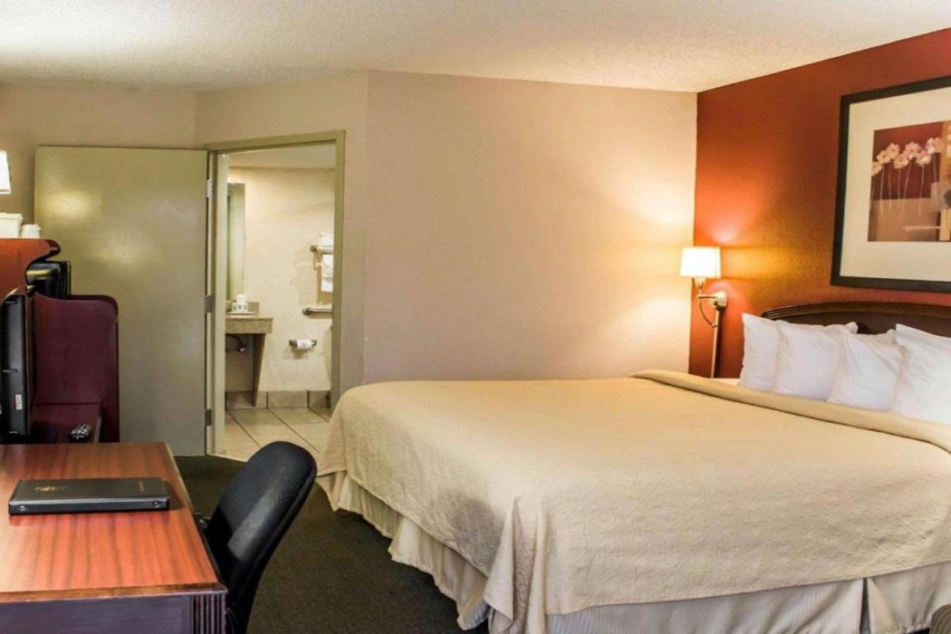 Quality Inn Roanoke Rapids 18/25