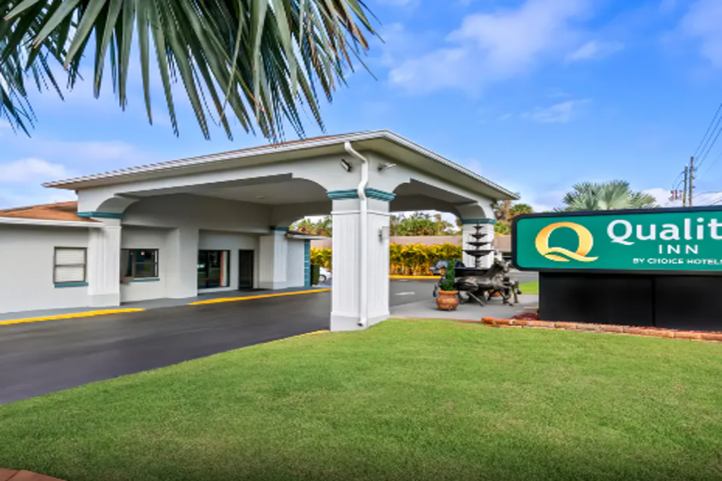 Quality Inn Orange City near Blue Spring State Park 1/33